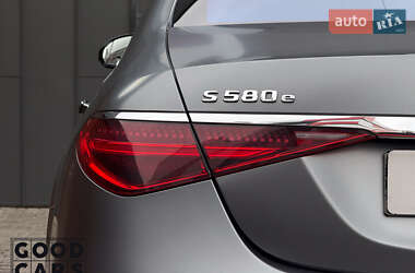 Седан Mercedes-Benz S-Class 2022 в 
