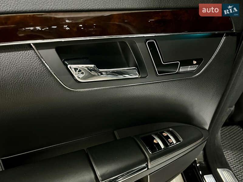 Седан Mercedes-Benz S-Class 2012 в Киеве