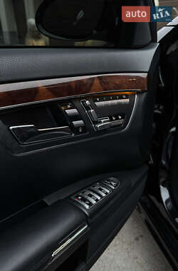 Седан Mercedes-Benz S-Class 2007 в 