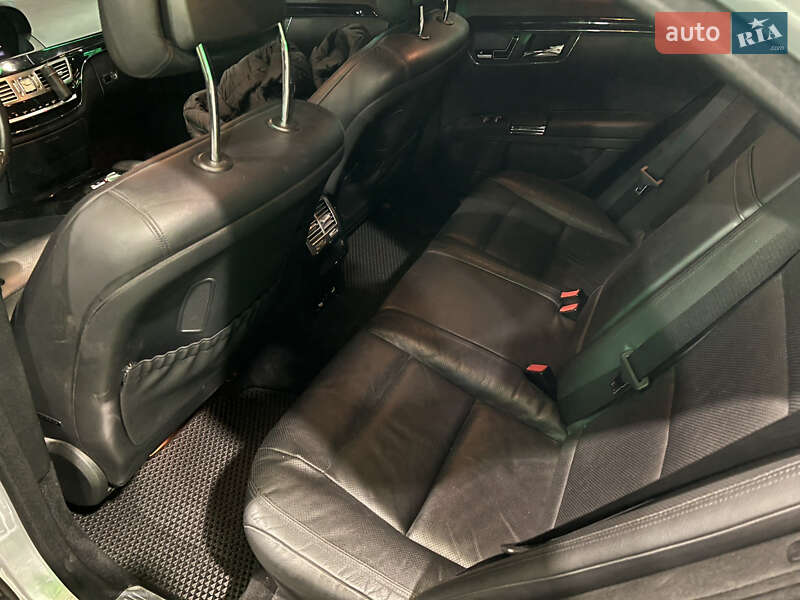 Седан Mercedes-Benz S-Class 2010 в Тернополі