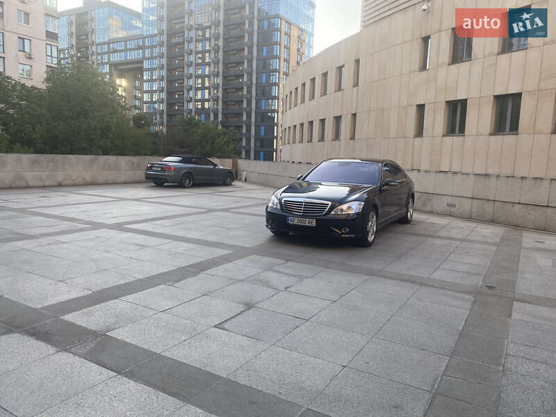 Седан Mercedes-Benz S-Class 2007 в Днепре