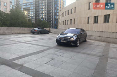 Седан Mercedes-Benz S-Class 2007 в  фото 24 Седан Mercedes-Benz S-Class 2007 в