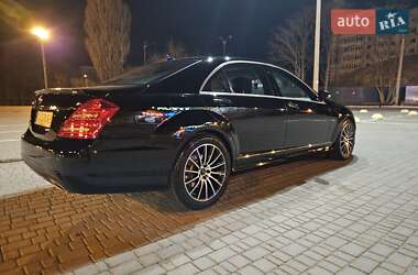 Седан Mercedes-Benz S-Class 2012 в 