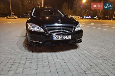 Седан Mercedes-Benz S-Class 2012 в 