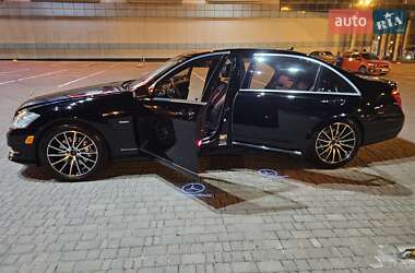 Седан Mercedes-Benz S-Class 2012 в 