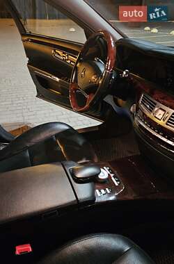 Седан Mercedes-Benz S-Class 2012 в 