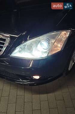 Седан Mercedes-Benz S-Class 2008 в 