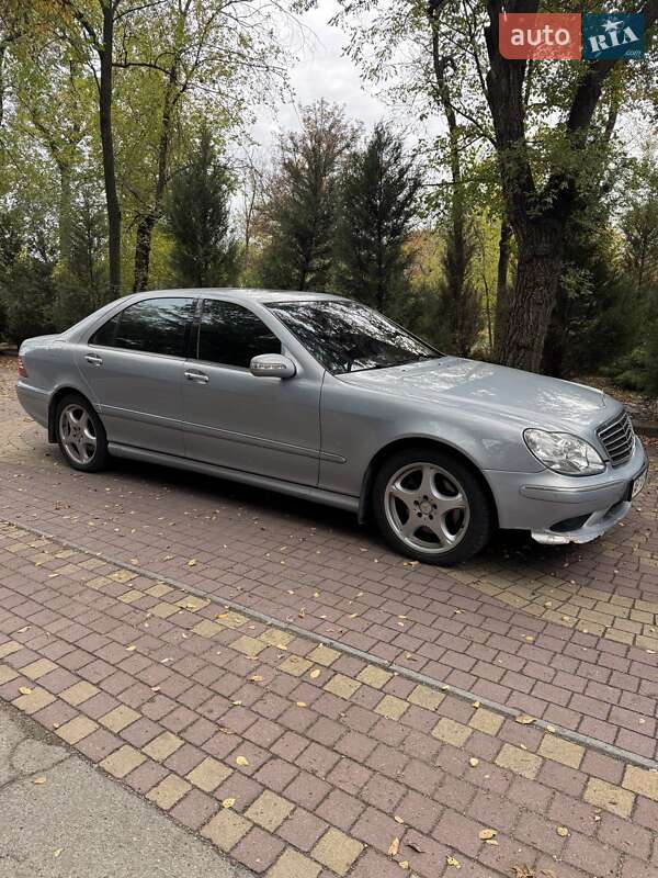 Седан Mercedes-Benz S-Class 2003 в Запорожье