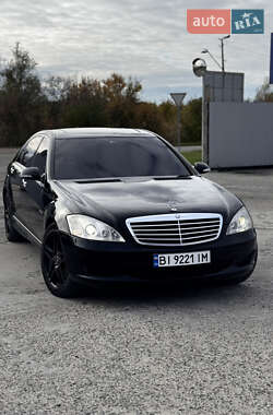 Седан Mercedes-Benz S-Class 2007 в Кременчуці