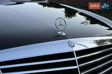 Седан Mercedes-Benz S-Class 2012 в 
