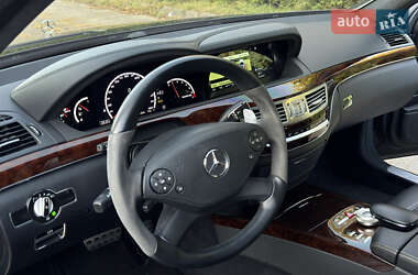 Седан Mercedes-Benz S-Class 2012 в 