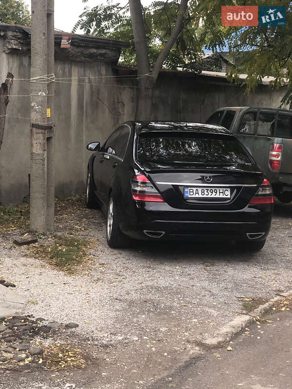 Седан Mercedes-Benz S-Class 2007 в Кам'янському
