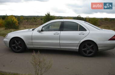 Седан Mercedes-Benz S-Class 2000 в Вараше