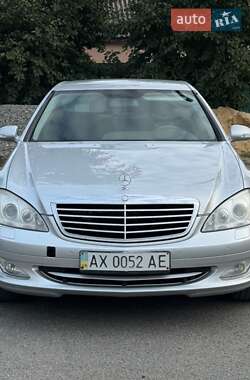 Седан Mercedes-Benz S-Class 2008 в 