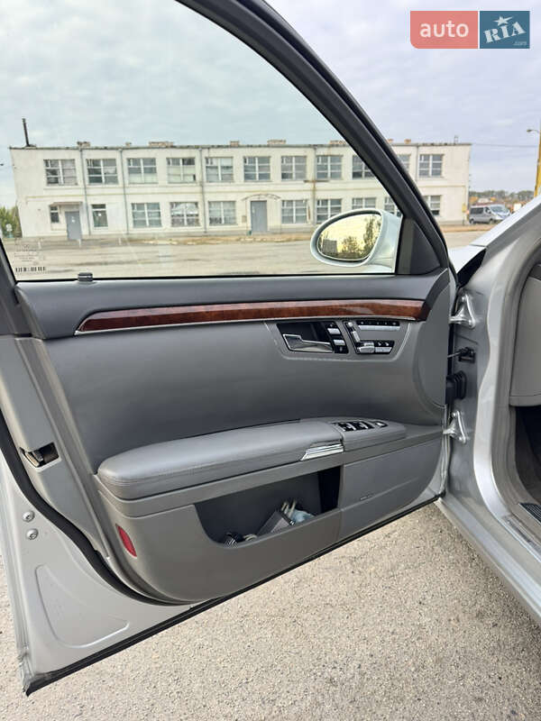 Седан Mercedes-Benz S-Class 2008 в Шполе фото 15 Седан Mercedes-Benz S-Class 2008 в Шполе