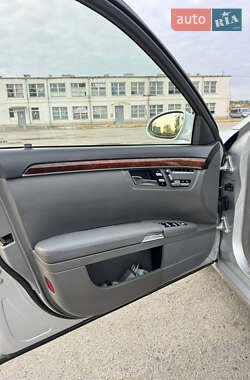 Седан Mercedes-Benz S-Class 2008 в 