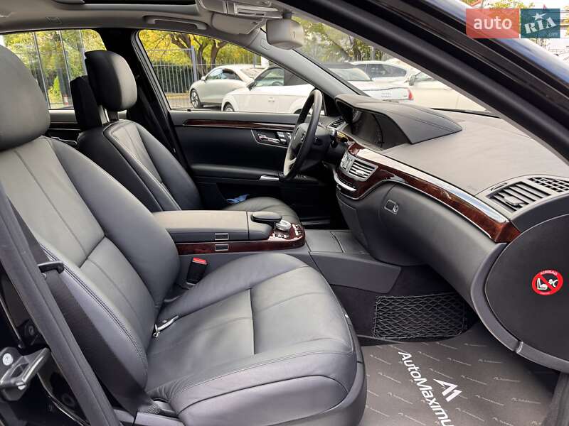 Седан Mercedes-Benz S-Class 2006 в Одессе