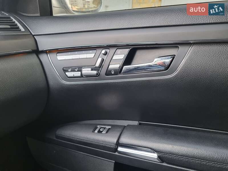Седан Mercedes-Benz S-Class 2008 в Рівному фото 36 Седан Mercedes-Benz S-Class 2008 в Рівному