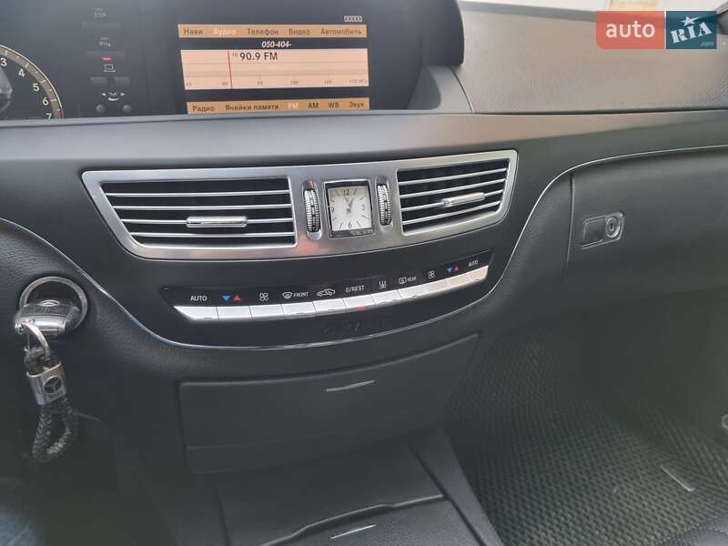 Седан Mercedes-Benz S-Class 2008 в Рівному фото 39 Седан Mercedes-Benz S-Class 2008 в Рівному
