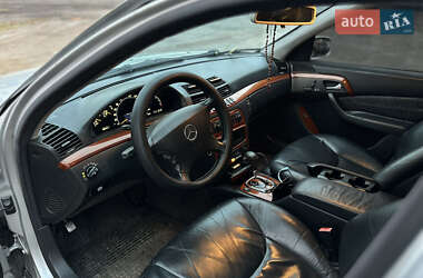 Седан Mercedes-Benz S-Class 2001 в  фото 3 Седан Mercedes-Benz S-Class 2001 в