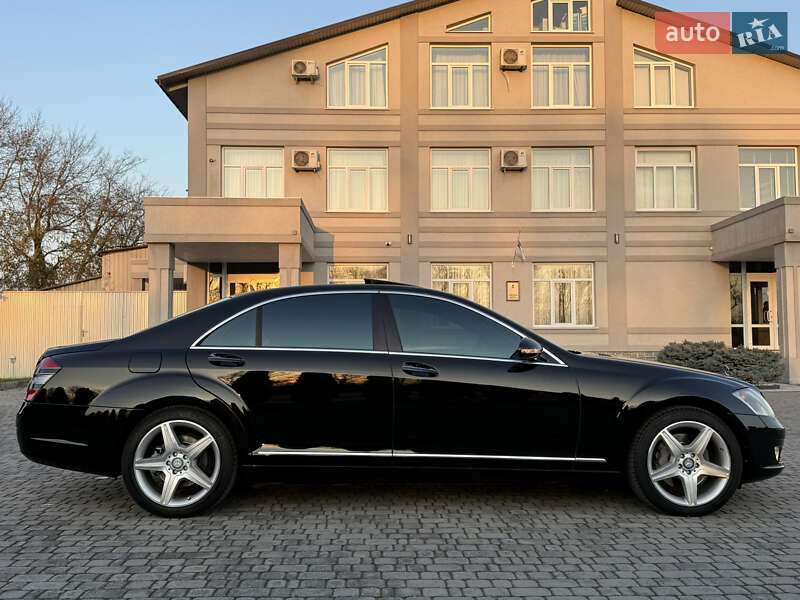 Седан Mercedes-Benz S-Class 2006 в Черновцах