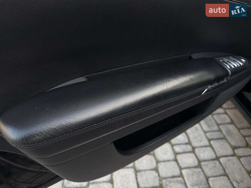 Седан Mercedes-Benz S-Class 2006 в Черновцах