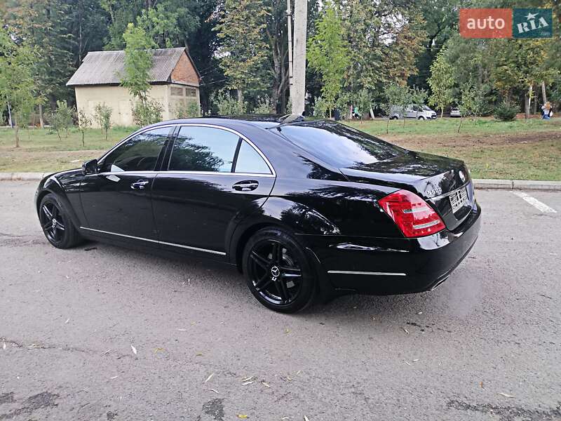 Седан Mercedes-Benz S-Class 2013 в Ивано-Франковске