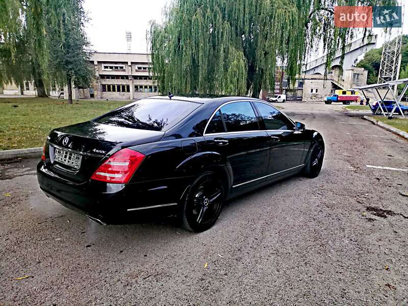 Седан Mercedes-Benz S-Class 2013 в Ивано-Франковске