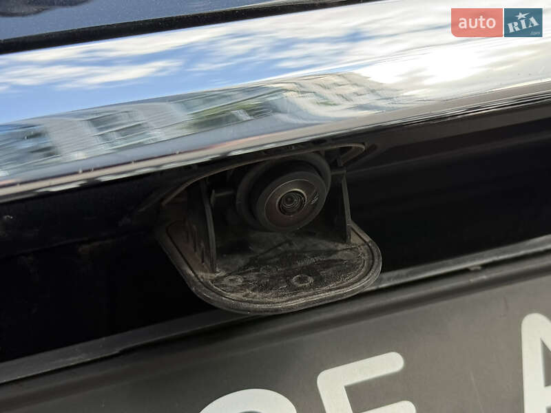 Седан Mercedes-Benz S-Class 2015 в Києві