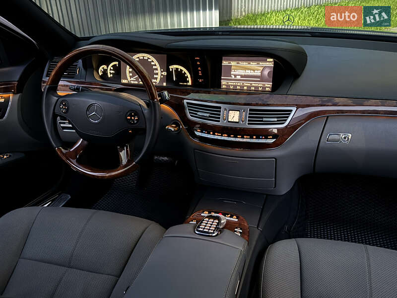Седан Mercedes-Benz S-Class 2008 в Ужгороді фото 54 Седан Mercedes-Benz S-Class 2008 в Ужгороді