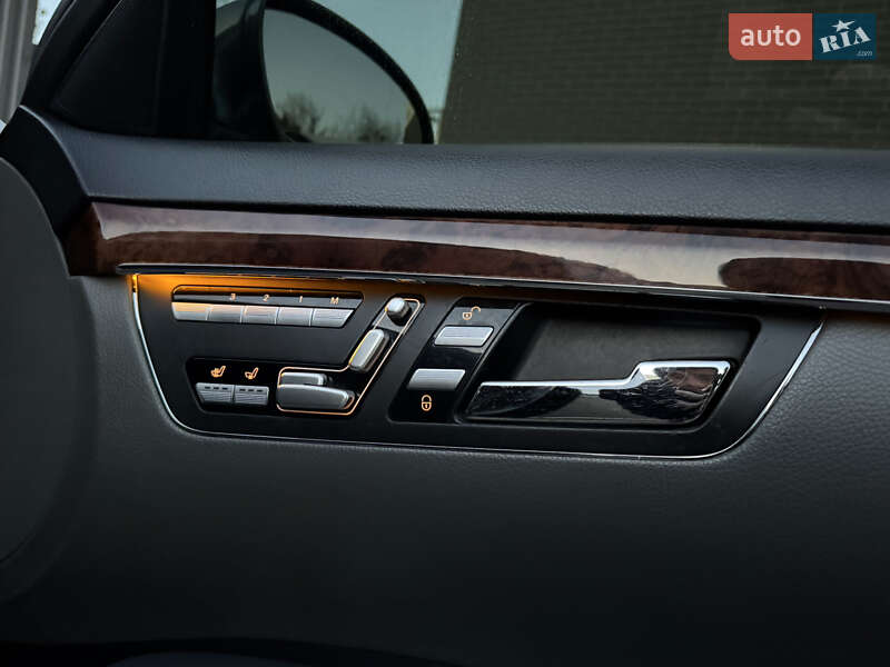 Седан Mercedes-Benz S-Class 2008 в Ужгороді фото 58 Седан Mercedes-Benz S-Class 2008 в Ужгороді