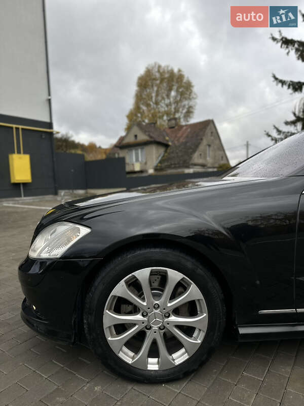 Седан Mercedes-Benz S-Class 2007 в Кременці