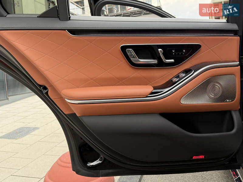 Седан Mercedes-Benz S-Class 2024 в Киеве