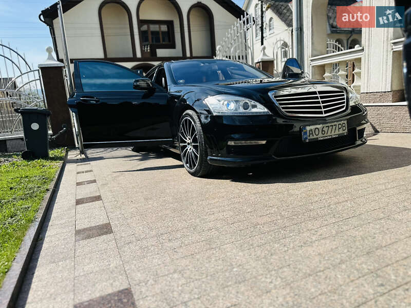 Седан Mercedes-Benz S-Class 2008 в Тячеве