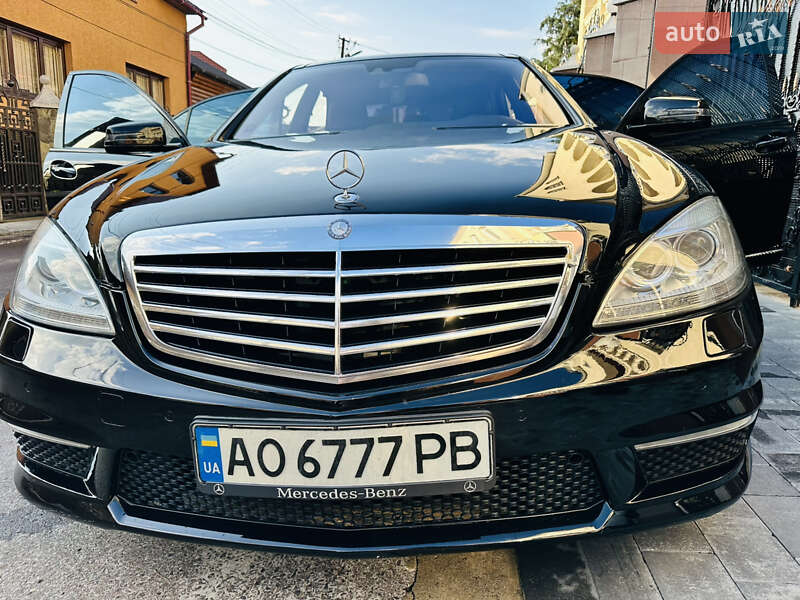 Седан Mercedes-Benz S-Class 2008 в Тячеве