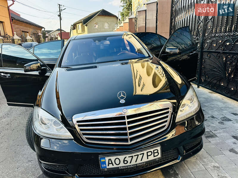 Седан Mercedes-Benz S-Class 2008 в Тячеве