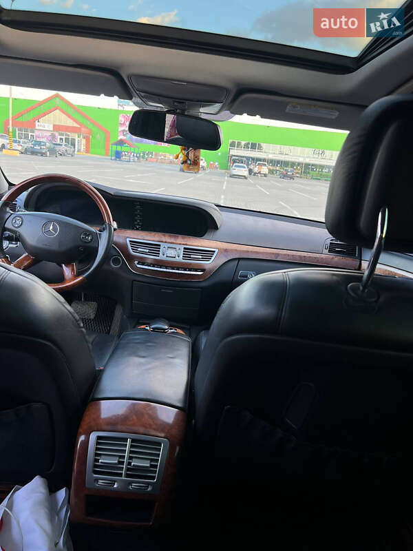 Седан Mercedes-Benz S-Class 2006 в Черновцах