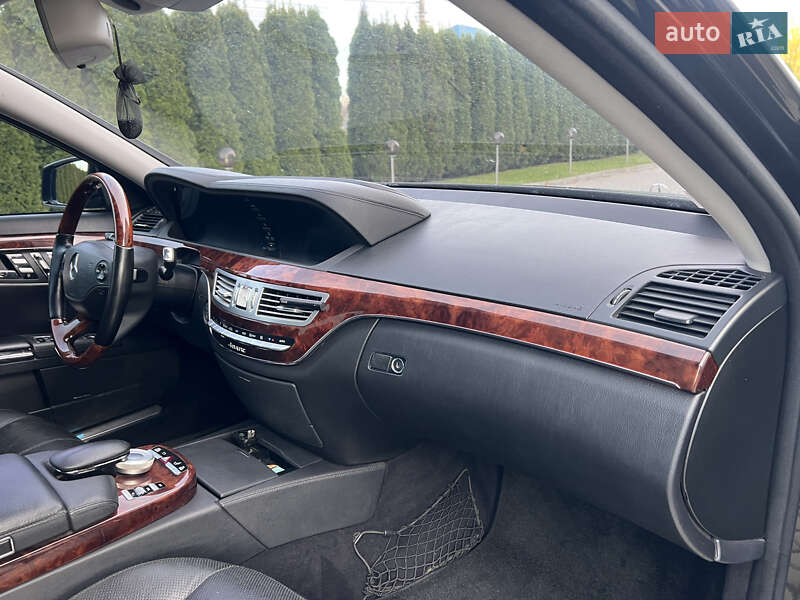 Седан Mercedes-Benz S-Class 2008 в Дунаевцах