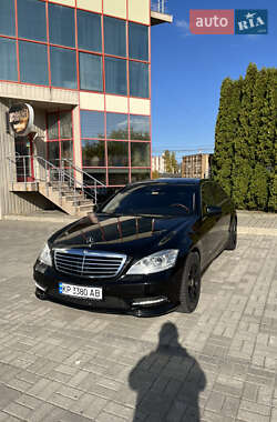 Седан Mercedes-Benz S-Class 2012 в Запоріжжі