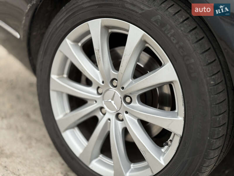 Седан Mercedes-Benz S-Class 2011 в Києві