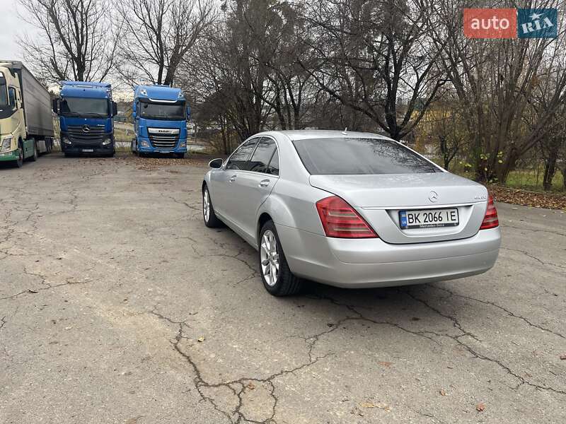 Седан Mercedes-Benz S-Class 2007 в Рівному