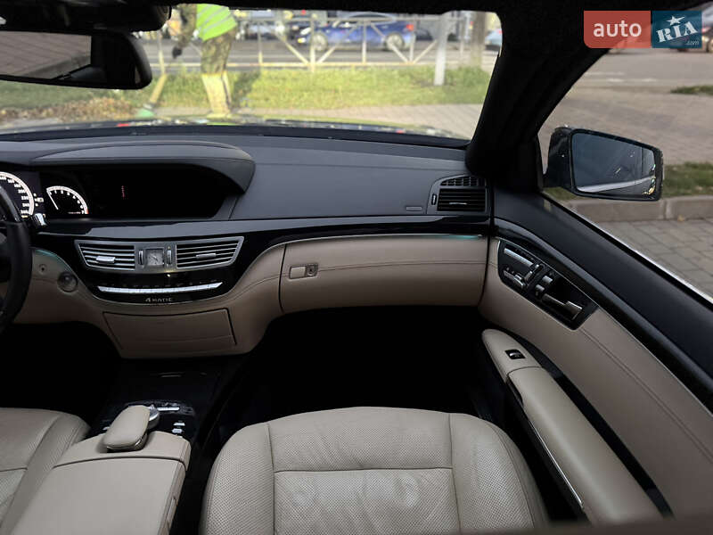 Седан Mercedes-Benz S-Class 2012 в Хмельницькому