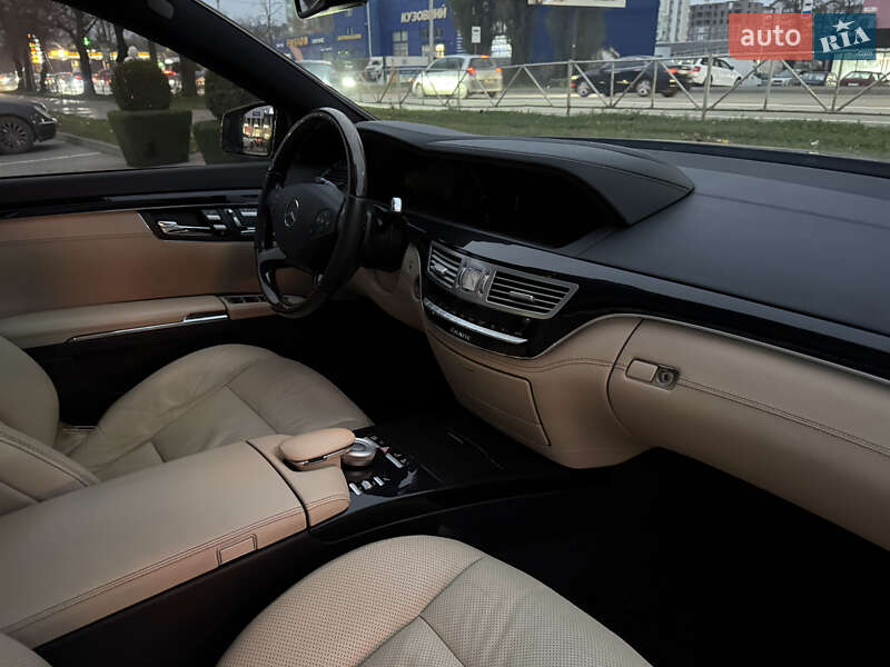Седан Mercedes-Benz S-Class 2012 в Хмельницькому
