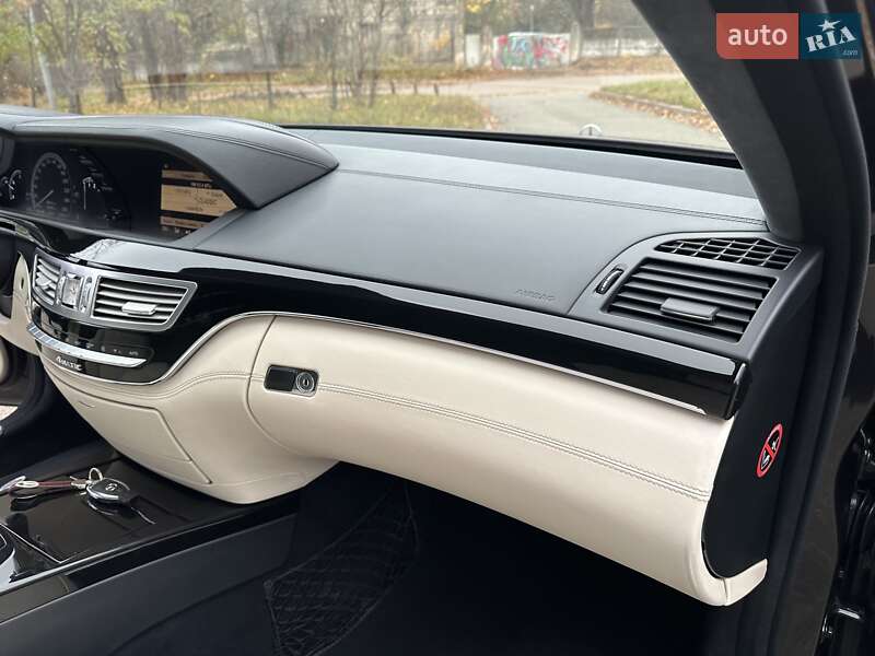 Седан Mercedes-Benz S-Class 2010 в Києві