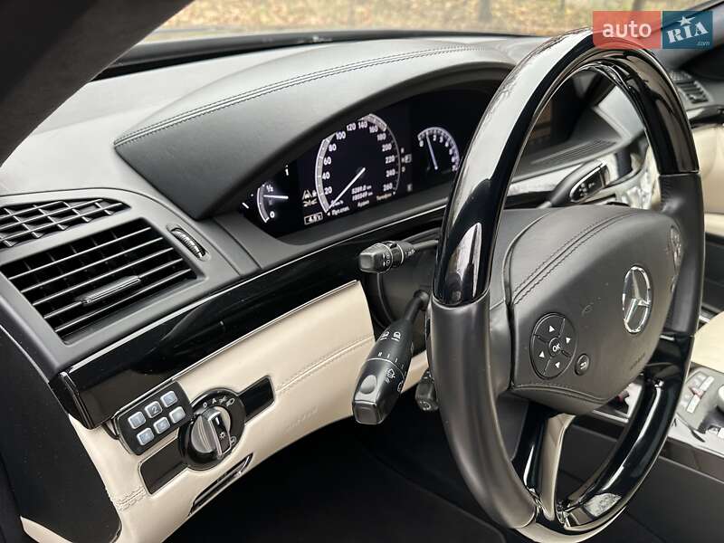 Седан Mercedes-Benz S-Class 2010 в Києві