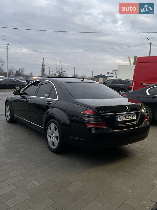 Седан Mercedes-Benz S-Class 2009 в Ивано-Франковске