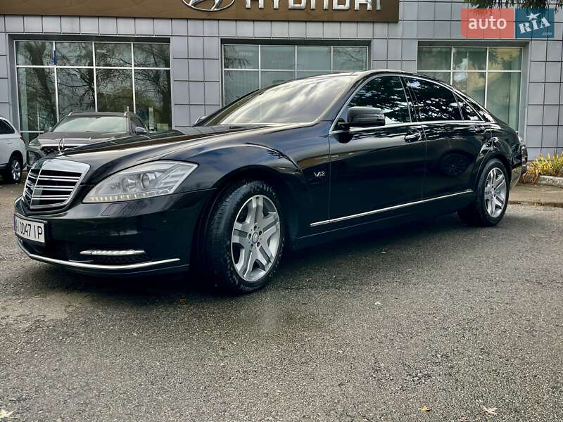 Mercedes-Benz S-Class 2011 Mercedes-Benz S-Class 2011