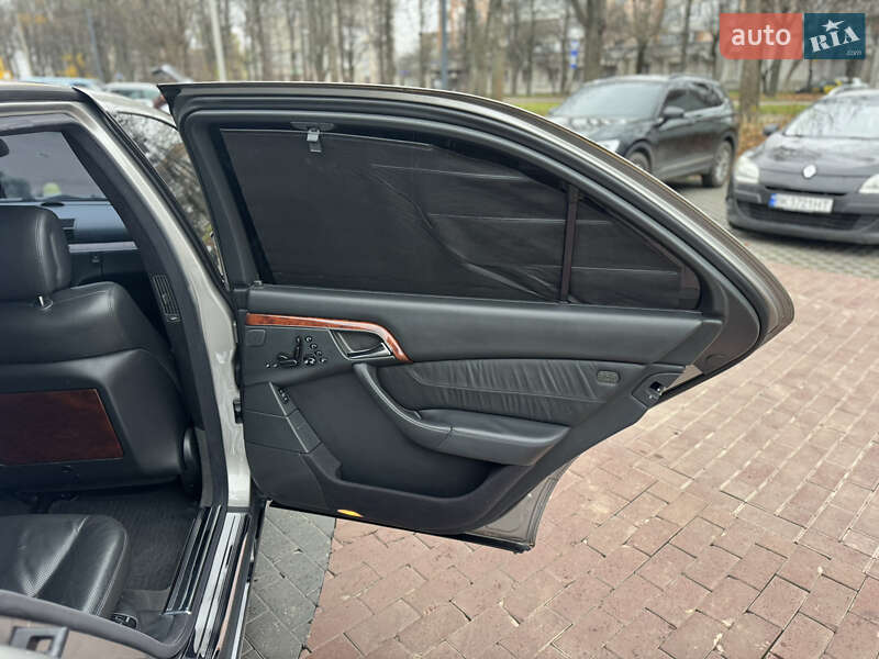 Седан Mercedes-Benz S-Class 2005 в Рівному