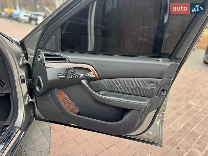 Седан Mercedes-Benz S-Class 2005 в Рівному
