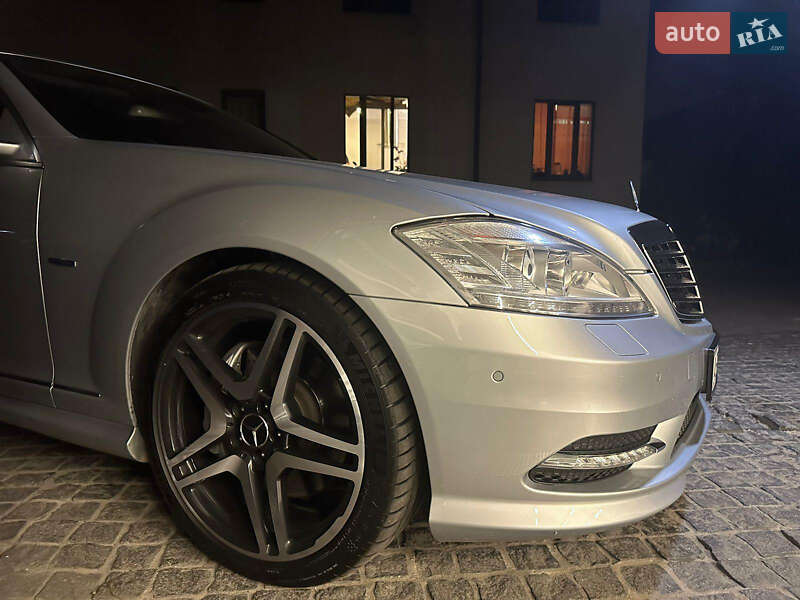Седан Mercedes-Benz S-Class 2012 в Дніпрі